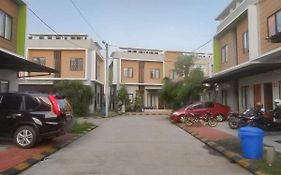 Colombus Residence Karawang Mitra Reddoorz